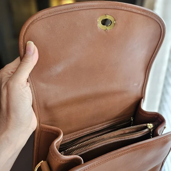 Vintage Coach Manor Leather Handbag British Tan - Picture 13 of 17